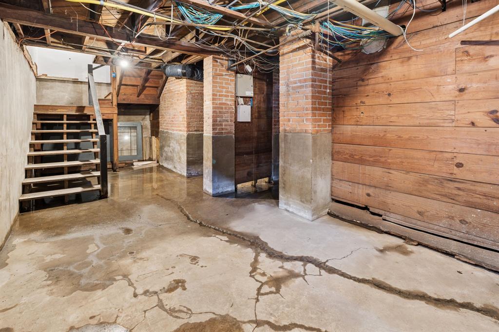 4112 Swiss Avenue Property Photo 33