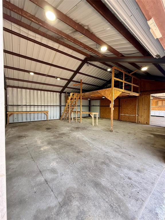 633 Rose Garden Drive Property Photo 3