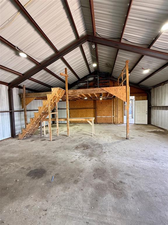 633 Rose Garden Drive Property Photo 4