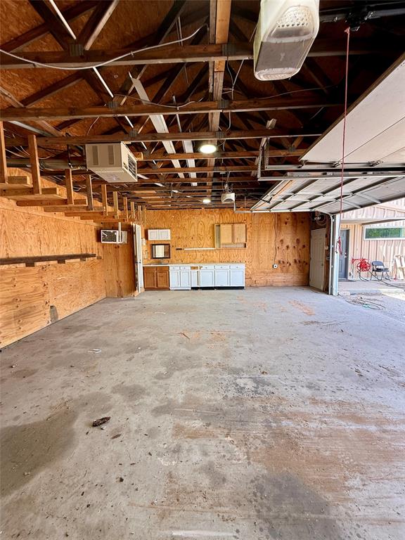 633 Rose Garden Drive Property Photo 5