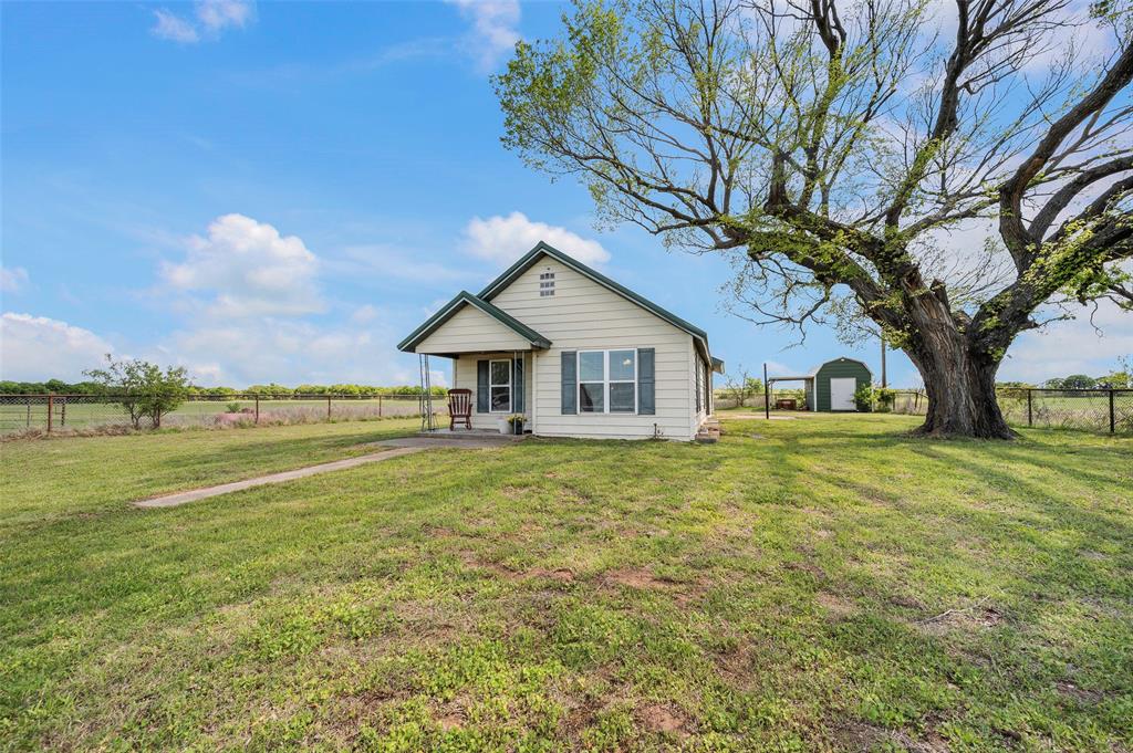 3913 Fm1956 Property Photo 4
