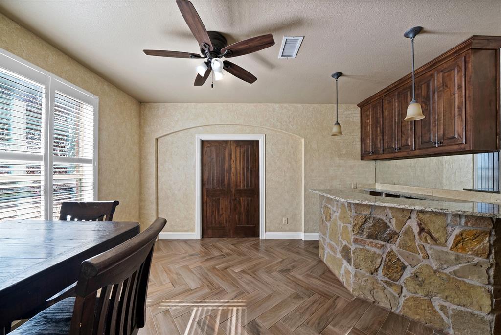 10709 County Road 507 Property Photo 4