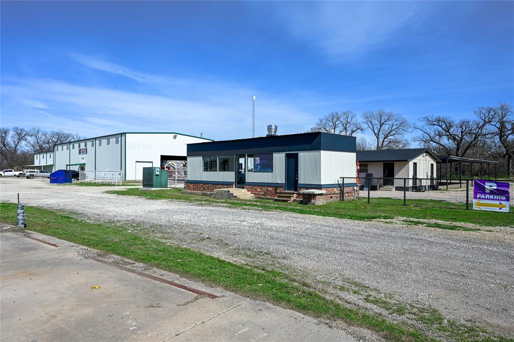 19710 Us Highway 377 Property Photo 2