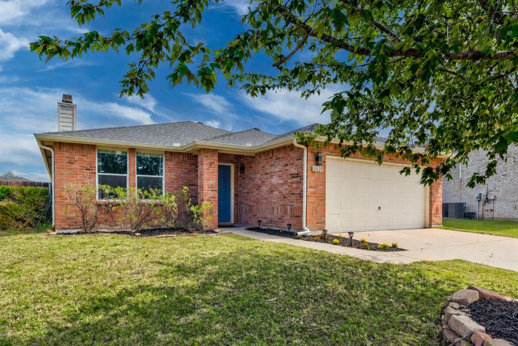 2620 Oak Crest Drive Property Photo 1