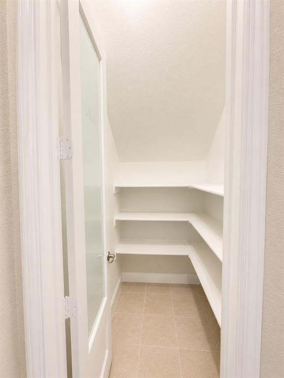 2818 Twin Ridge Drive Property Photo 10