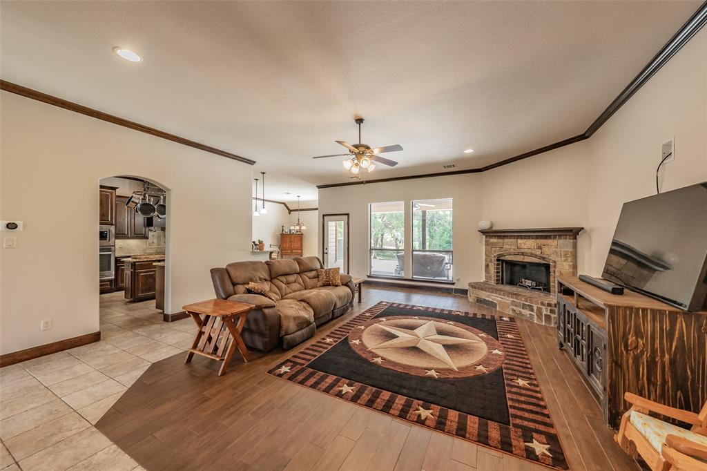 5001 Oak Mill Drive Property Photo 6