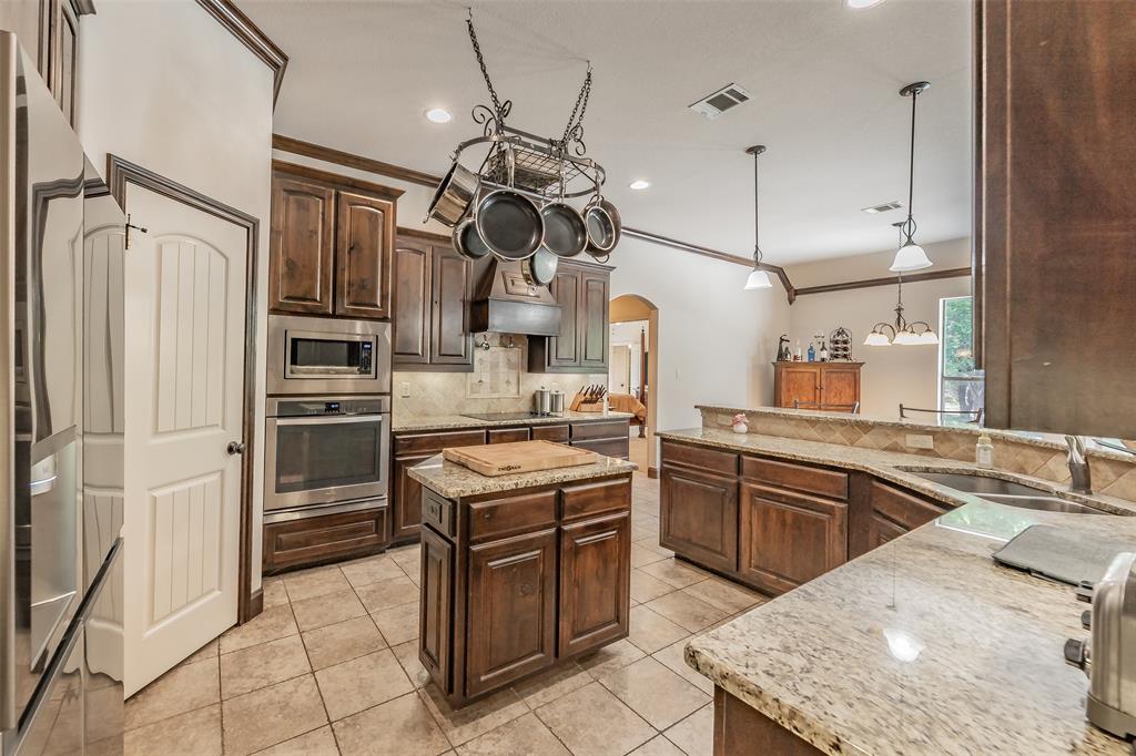 5001 Oak Mill Drive Property Photo 13