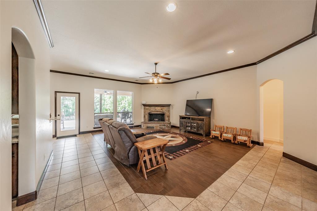 5001 Oak Mill Drive Property Photo 15
