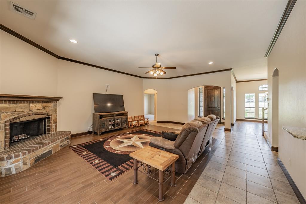 5001 Oak Mill Drive Property Photo 16