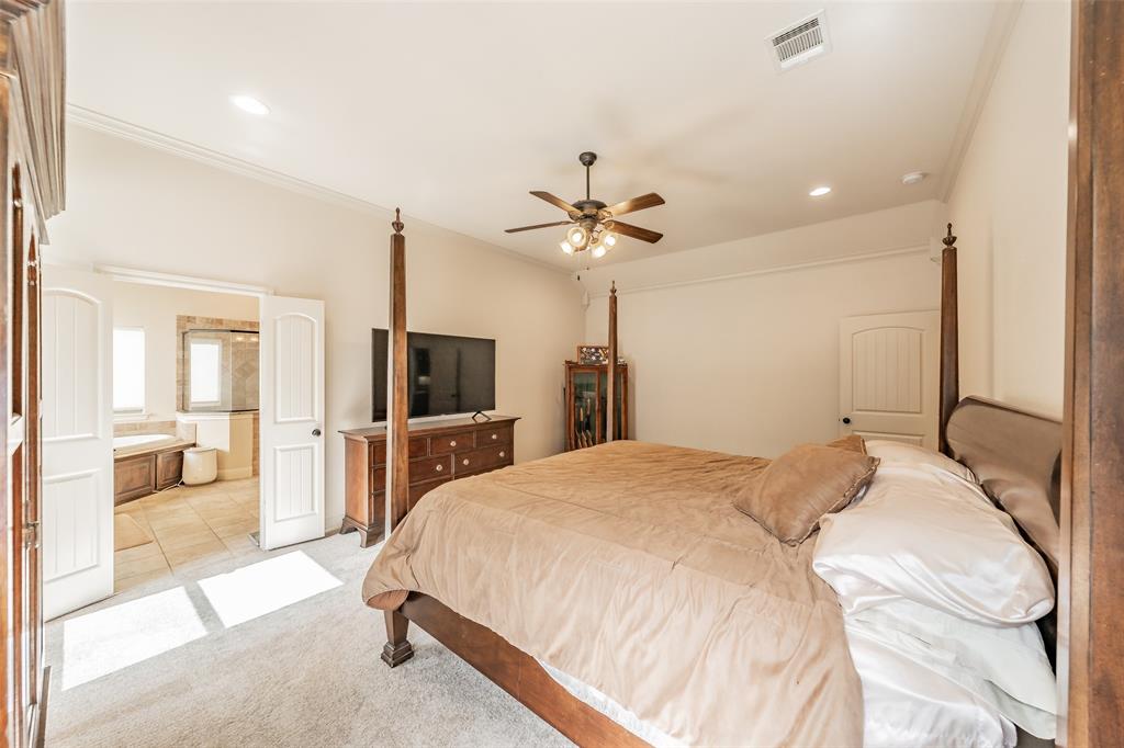 5001 Oak Mill Drive Property Photo 18
