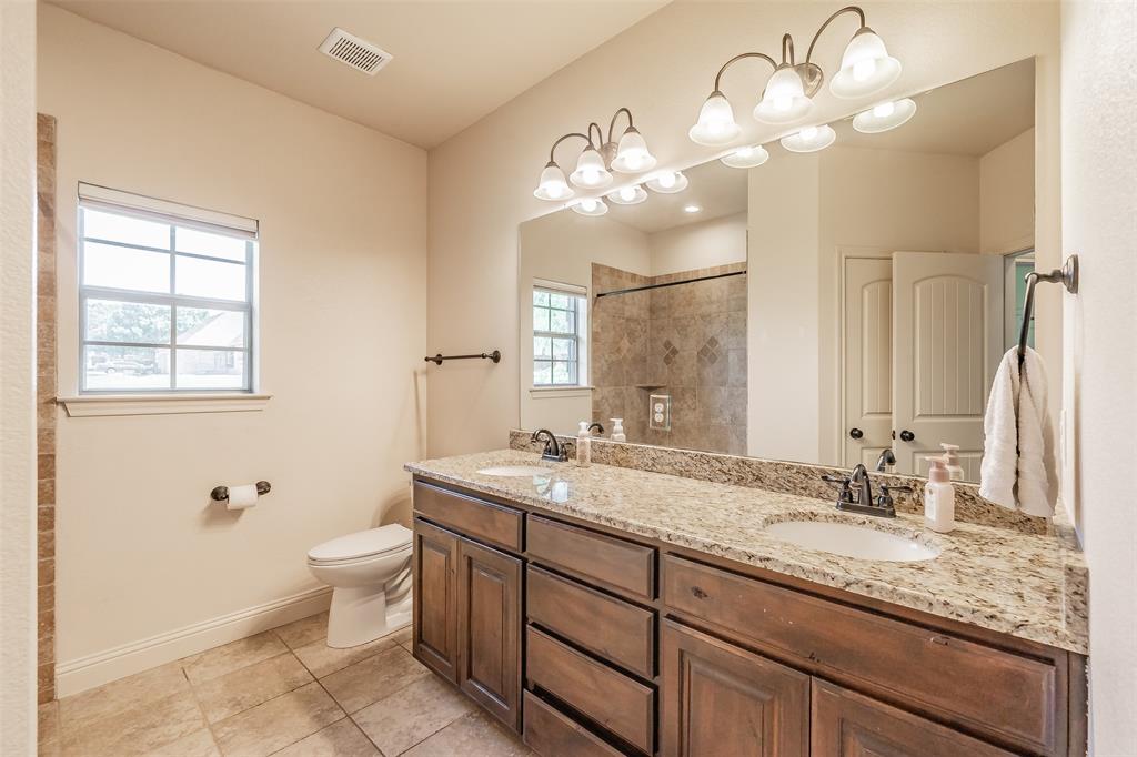 5001 Oak Mill Drive Property Photo 21