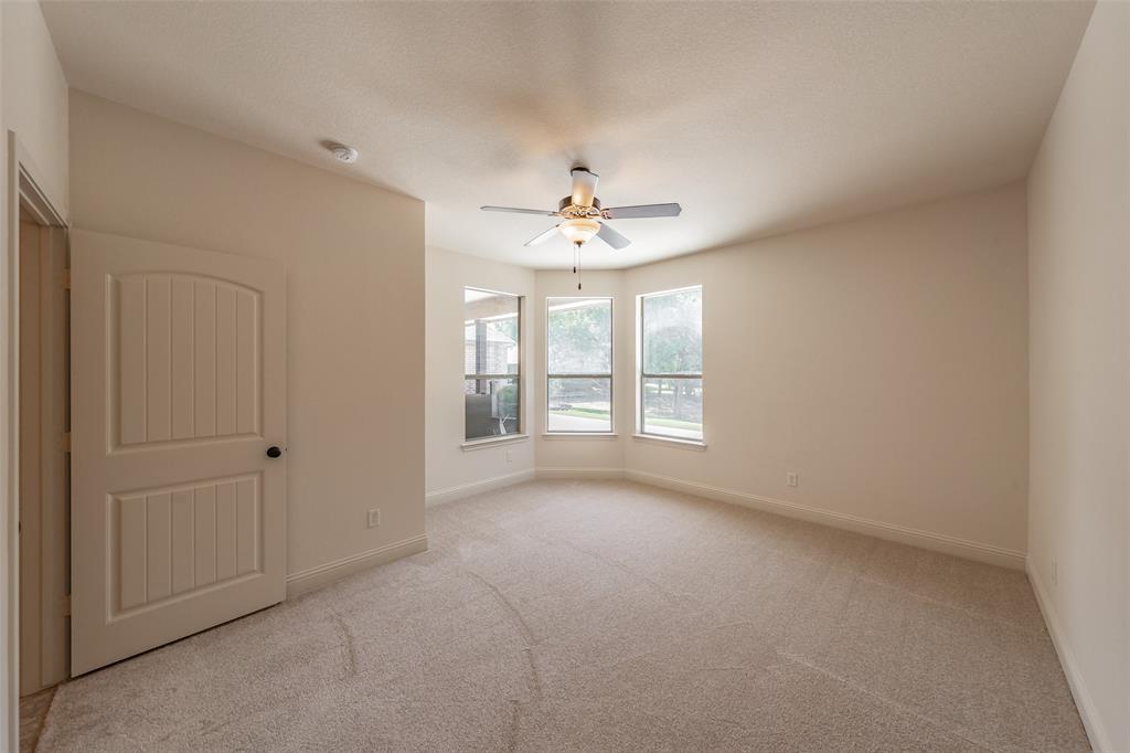 5001 Oak Mill Drive Property Photo 23