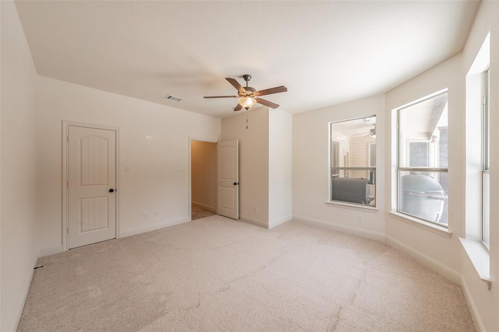 5001 Oak Mill Drive Property Photo 24