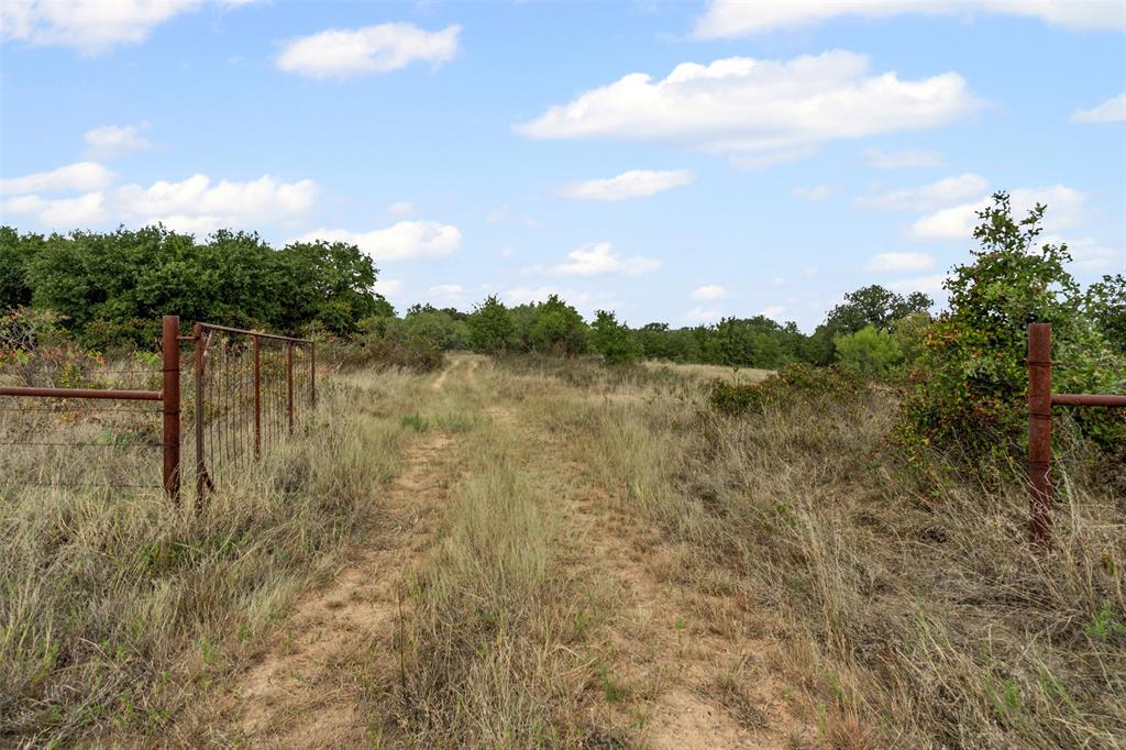 451 County Road 4975 Property Photo 5