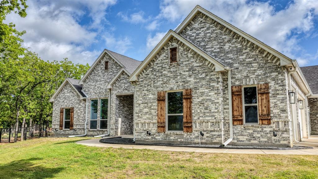115 Post Oak Way Property Photo 1