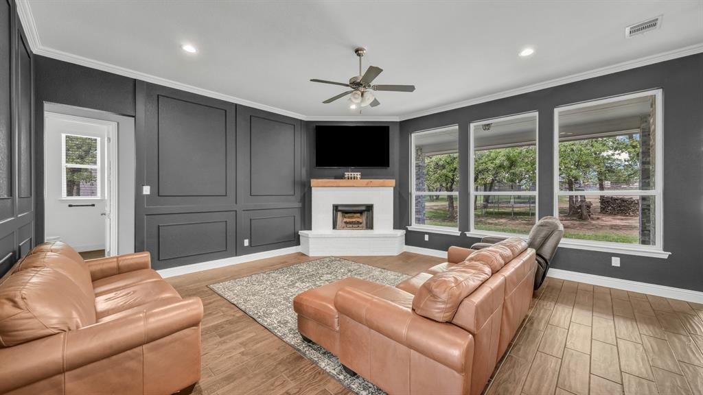 115 Post Oak Way Property Photo 7