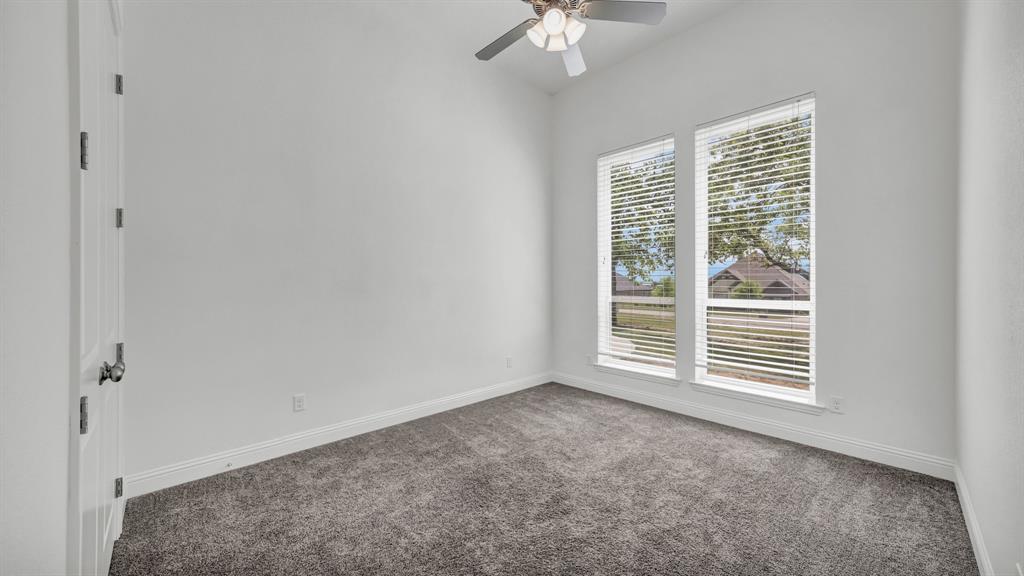 115 Post Oak Way Property Photo 25