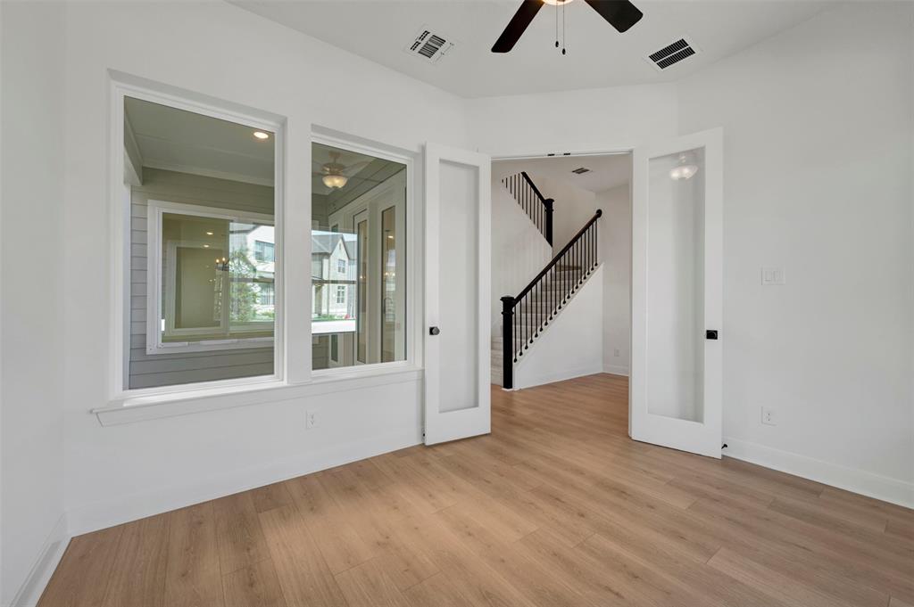 1418 Roundup Way Property Photo 8