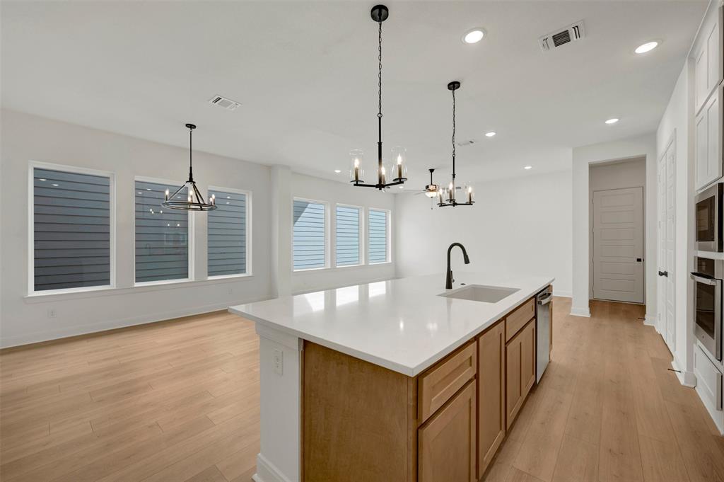 1418 Roundup Way Property Photo 10