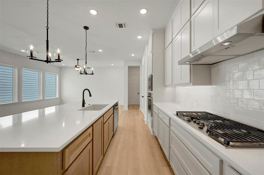 1418 Roundup Way Property Photo 11