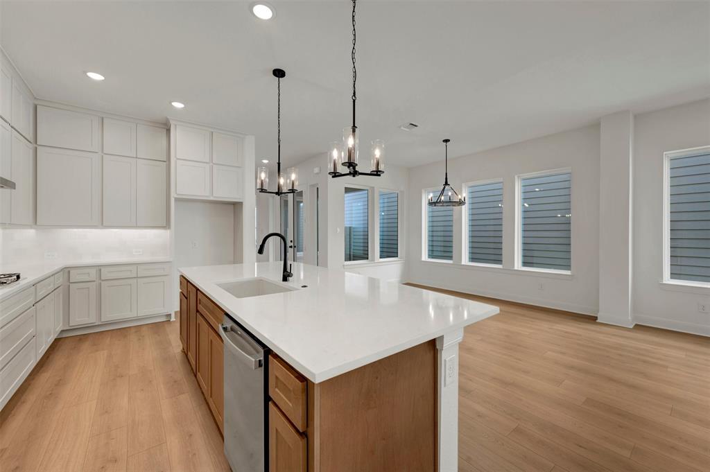 1418 Roundup Way Property Photo 15