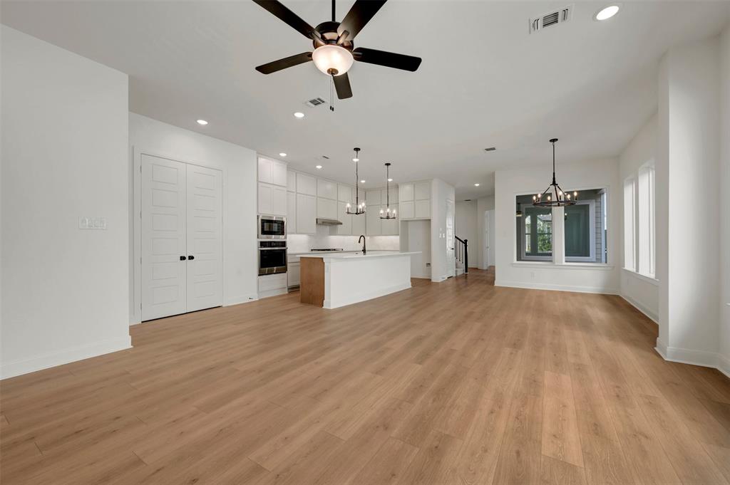 1418 Roundup Way Property Photo 22