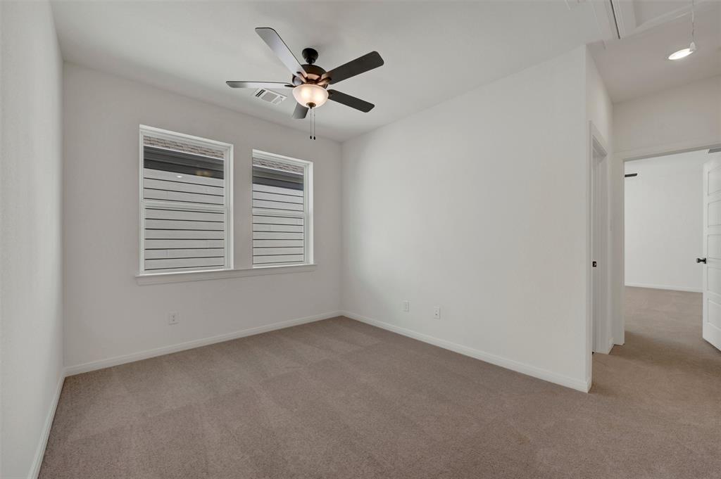 1418 Roundup Way Property Photo 24