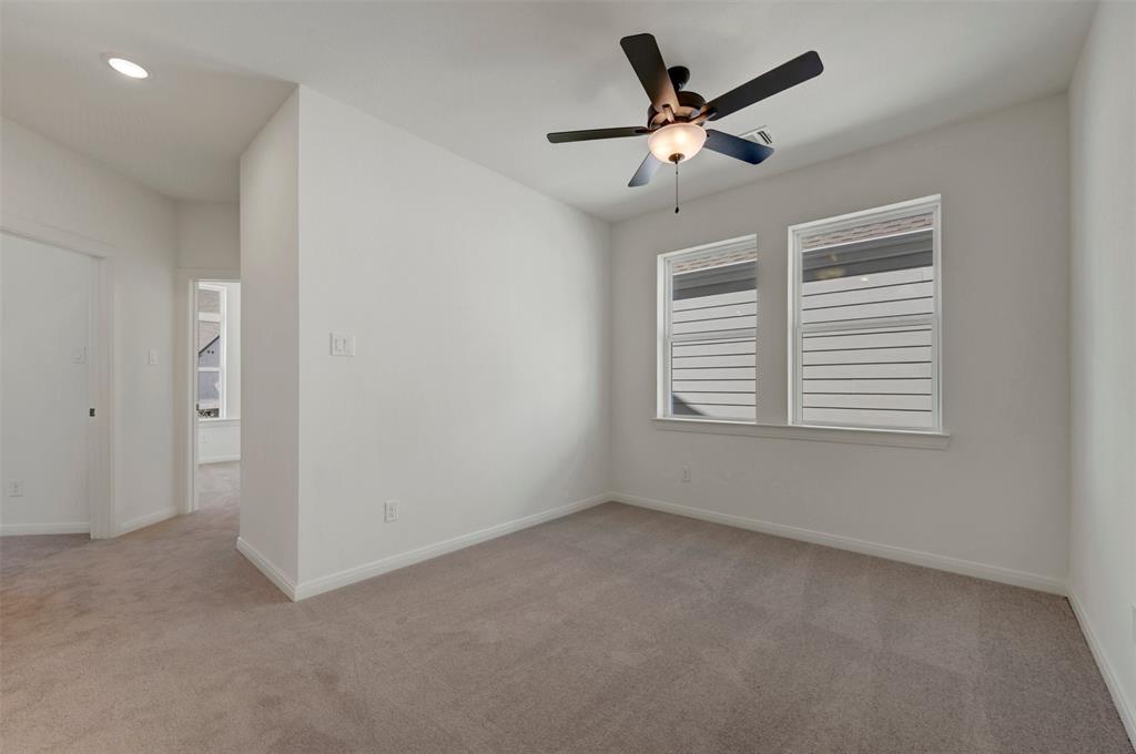 1418 Roundup Way Property Photo 25