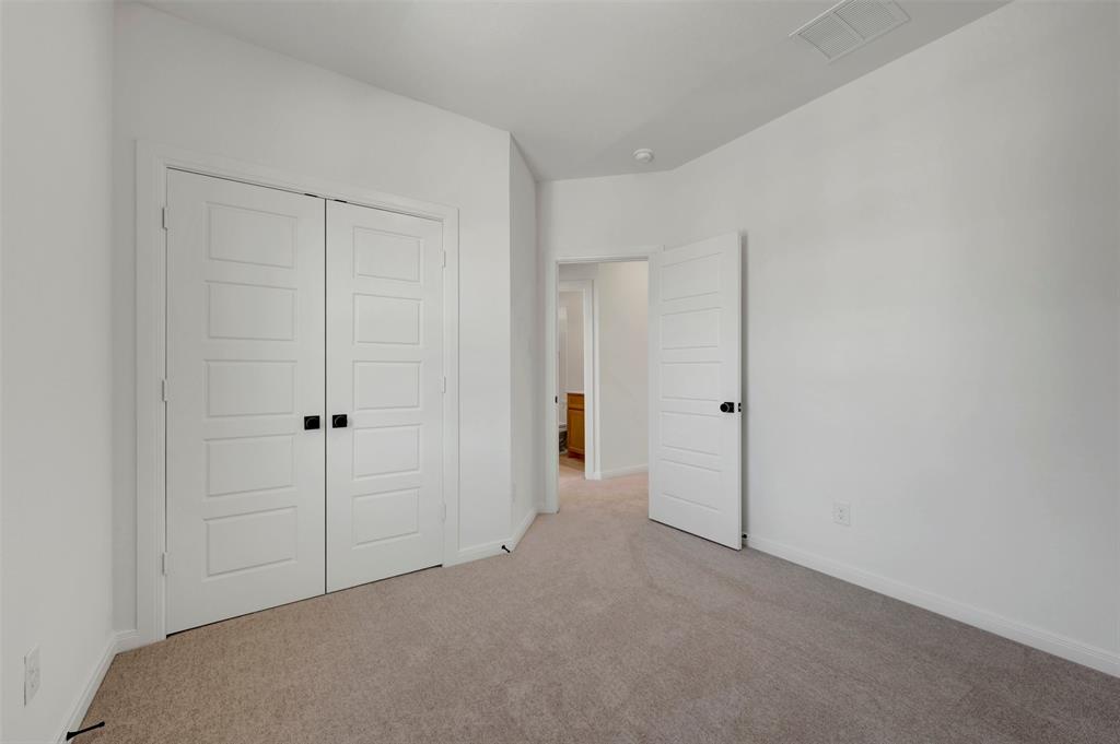 1418 Roundup Way Property Photo 27