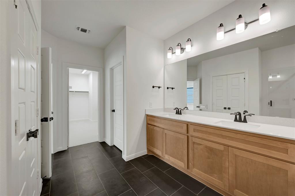 1418 Roundup Way Property Photo 38