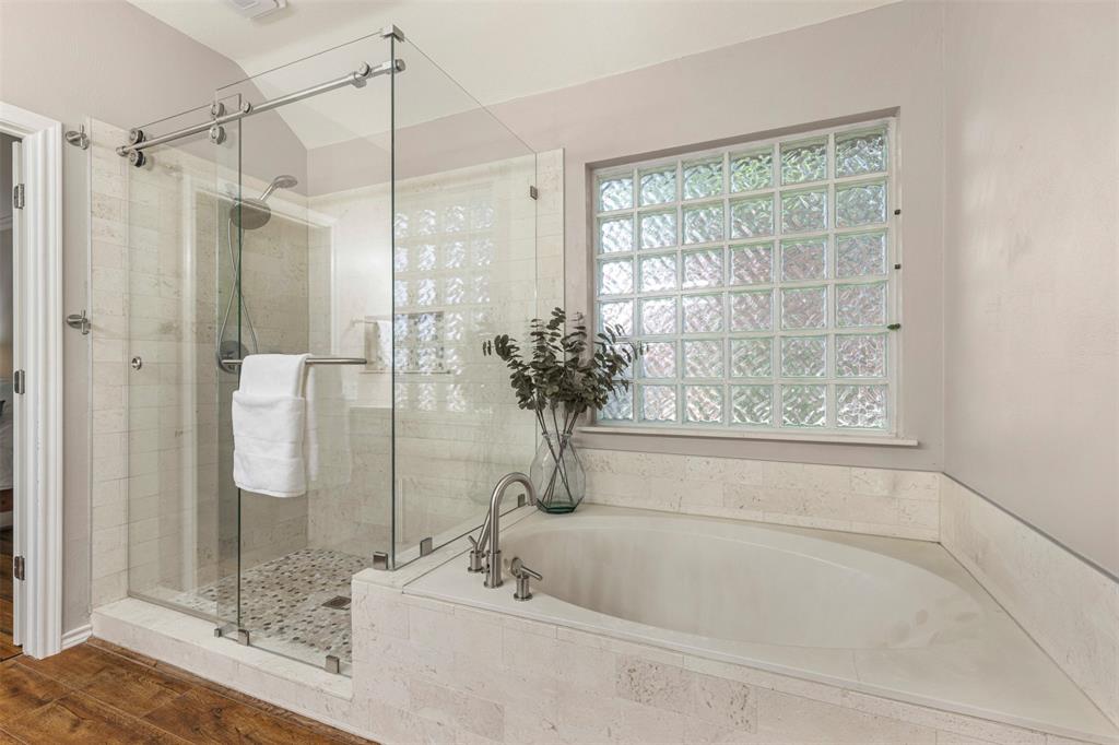 1906 Walnut Hill Drive Property Photo 17