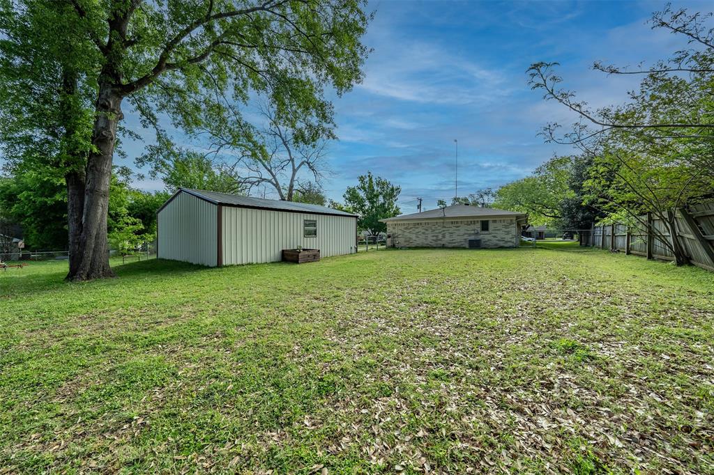 621 Athens Property Photo 23