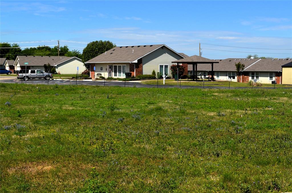 324 Preston Road Property Photo 1