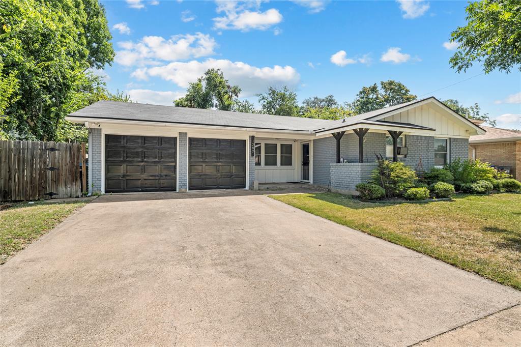 1207 Pembrook Drive Property Photo 1