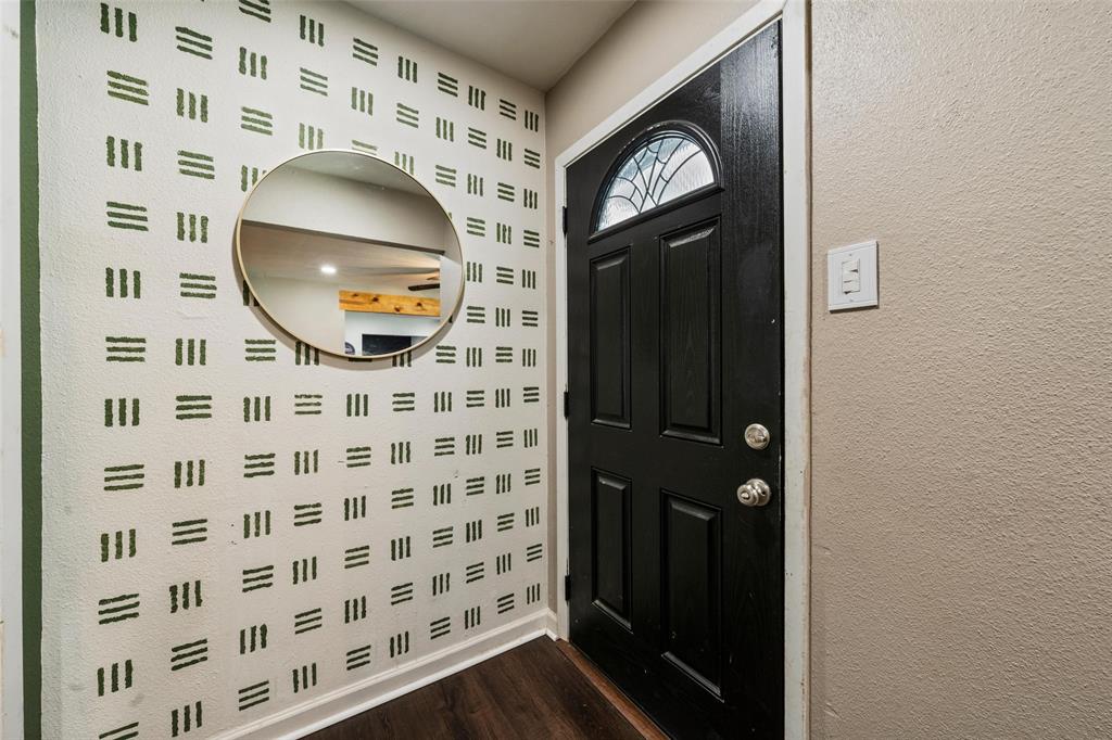 1207 Pembrook Drive Property Photo 5