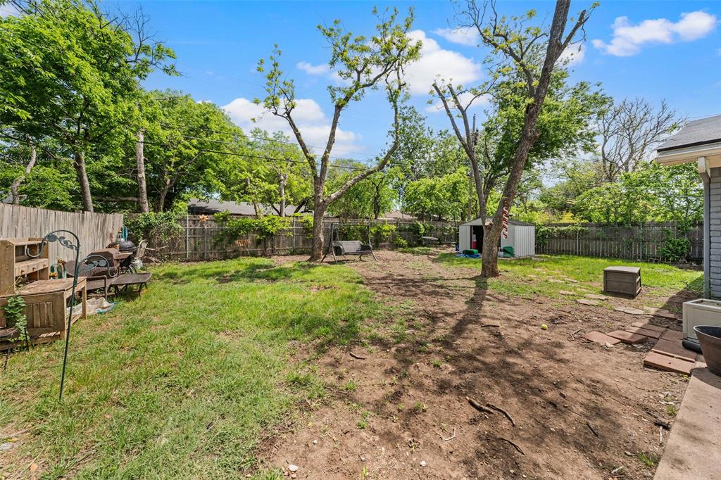 1207 Pembrook Drive Property Photo 21