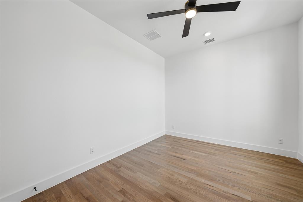 1020 Hackberry Drive Property Photo 7