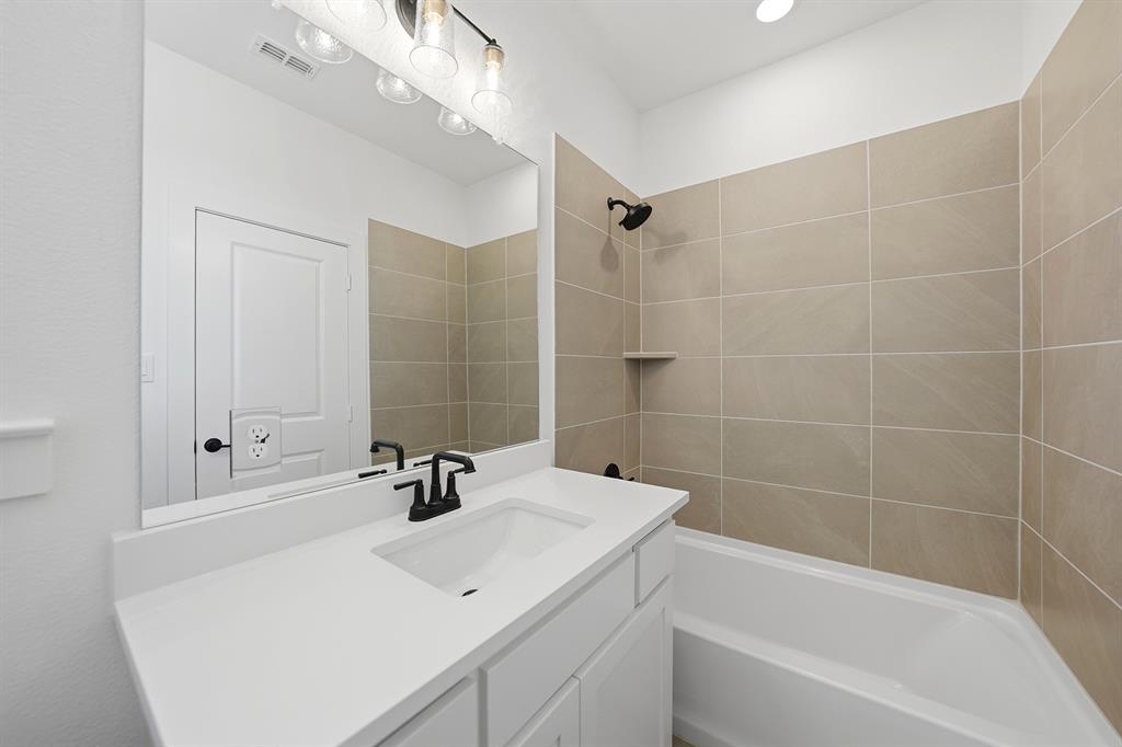 1020 Hackberry Drive Property Photo 32