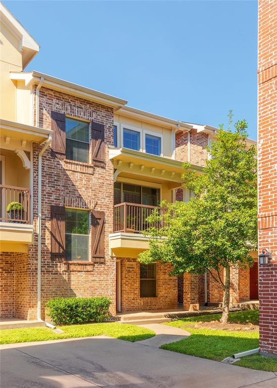 2104 Azure Pointe Property Photo 1