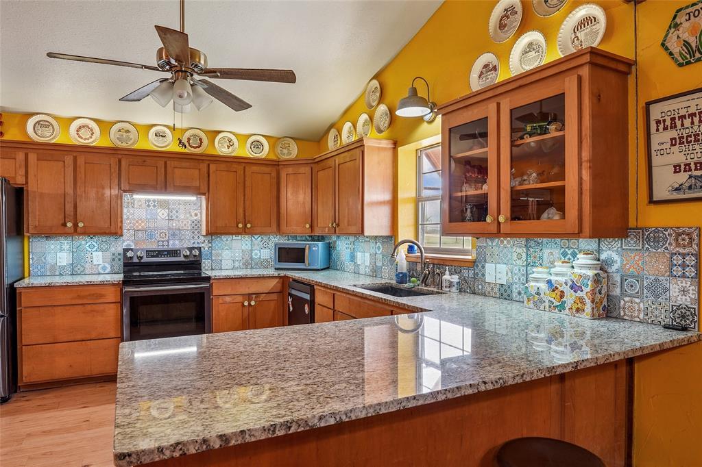 1406 N Johnson Loop Property Photo 8
