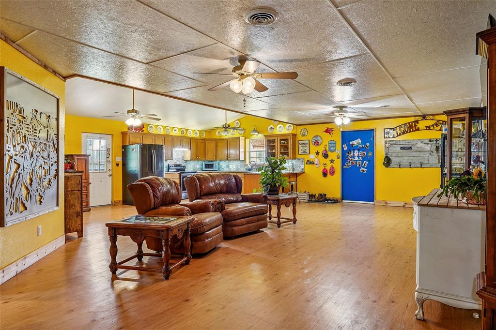 1406 N Johnson Loop Property Photo 13