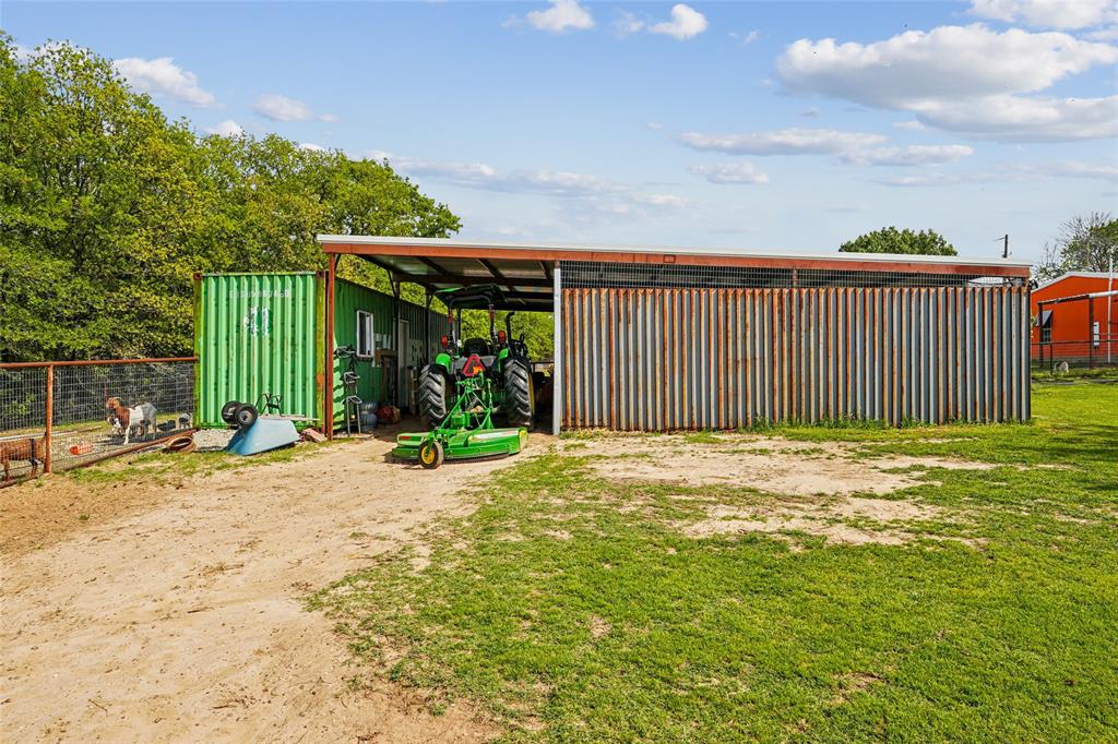 1406 N Johnson Loop Property Photo 27