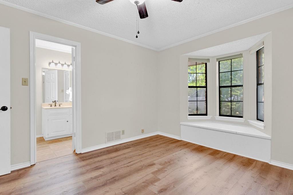 1208 Hilltop Run Property Photo 14