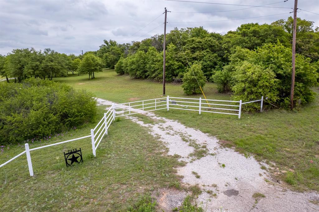 7215 Highway 569 Property Photo 3