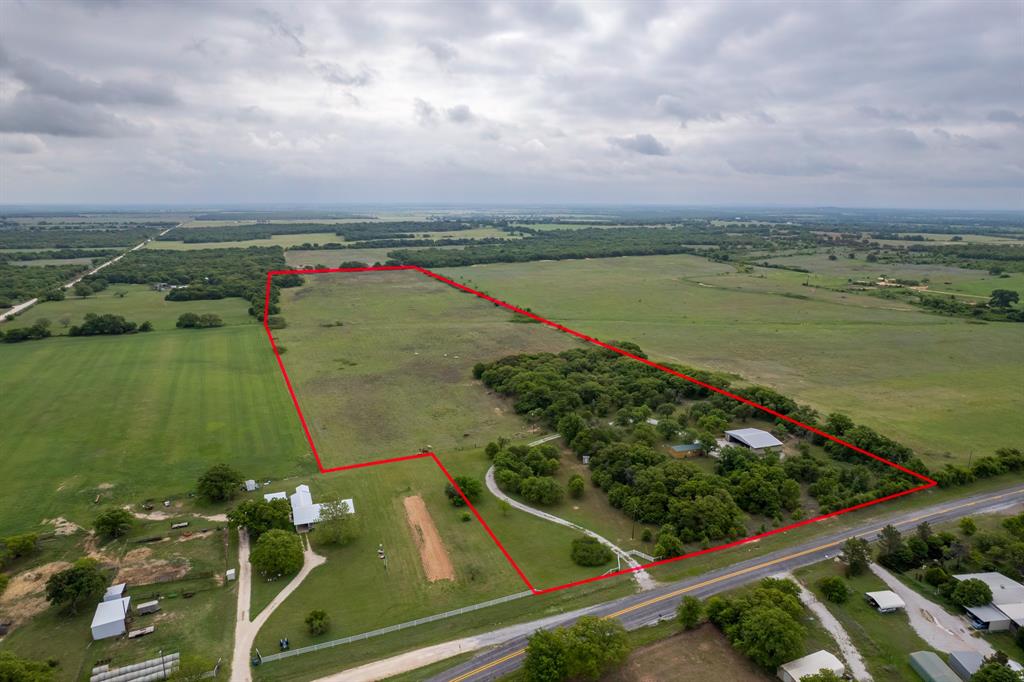 7215 Highway 569 Property Photo 8