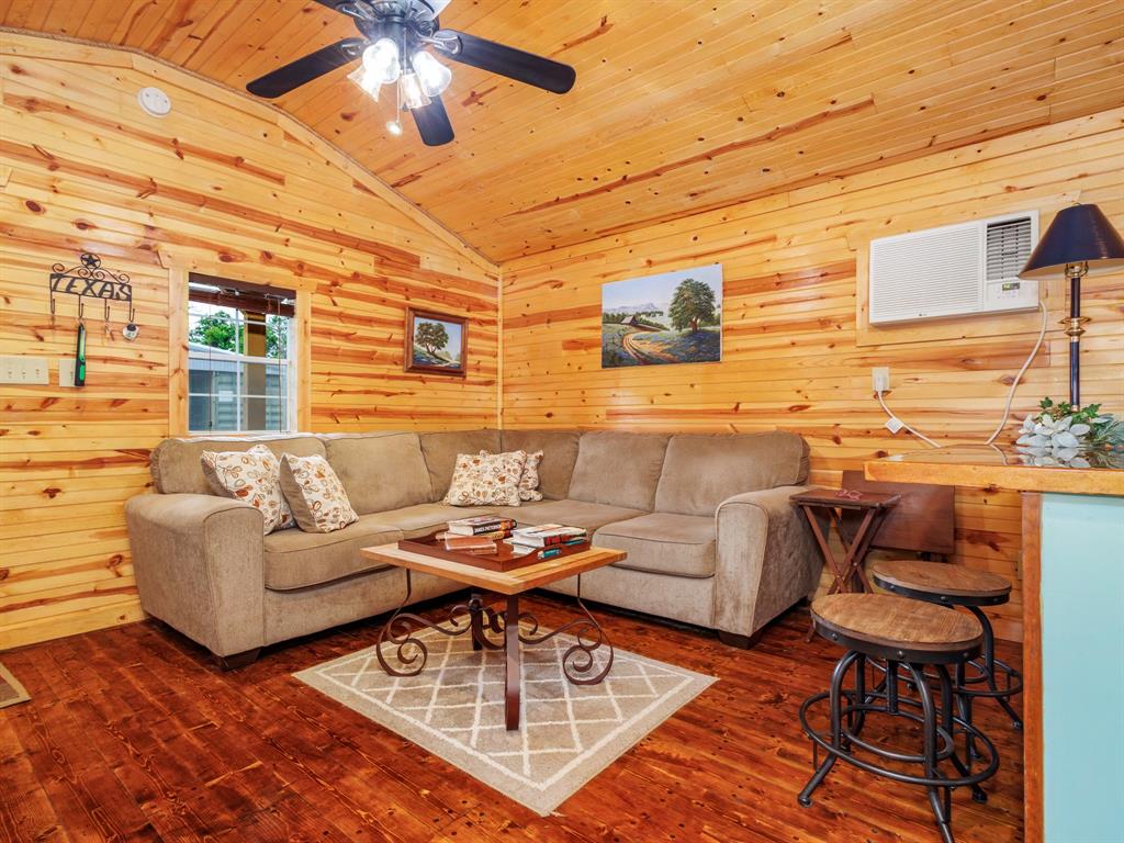 7215 Highway 569 Property Photo 13