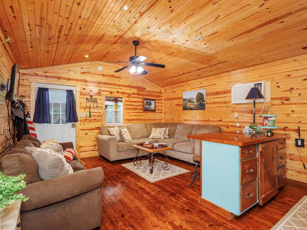 7215 Highway 569 Property Photo 14