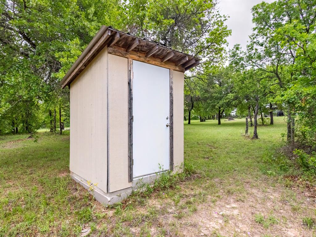 7215 Highway 569 Property Photo 27
