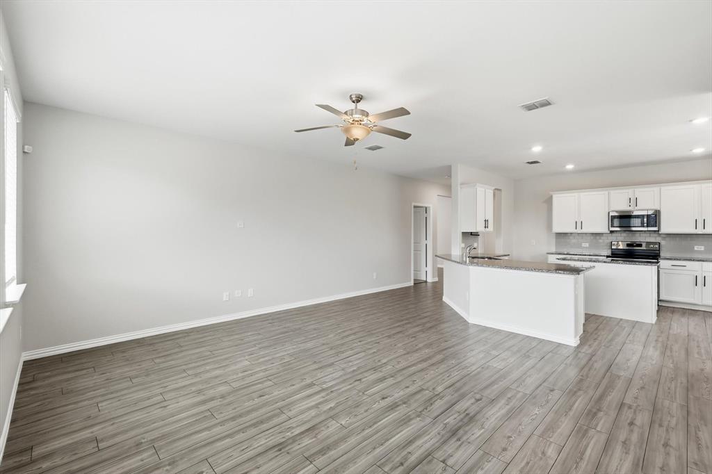 716 Biscay Way Property Photo 4
