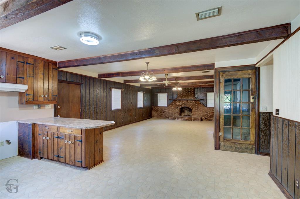 913 Pine Hill Road Property Photo 4